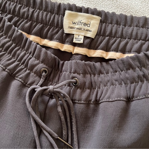 Aritzia Wilfred Buffon Crepe Joggers Dark Grey - Picture 7 of 12